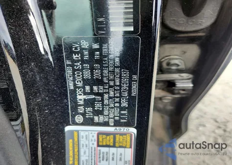 2017 Kia Forte Lx z USA, uszkodzony, nr VIN 3KPFL4A73HE091837